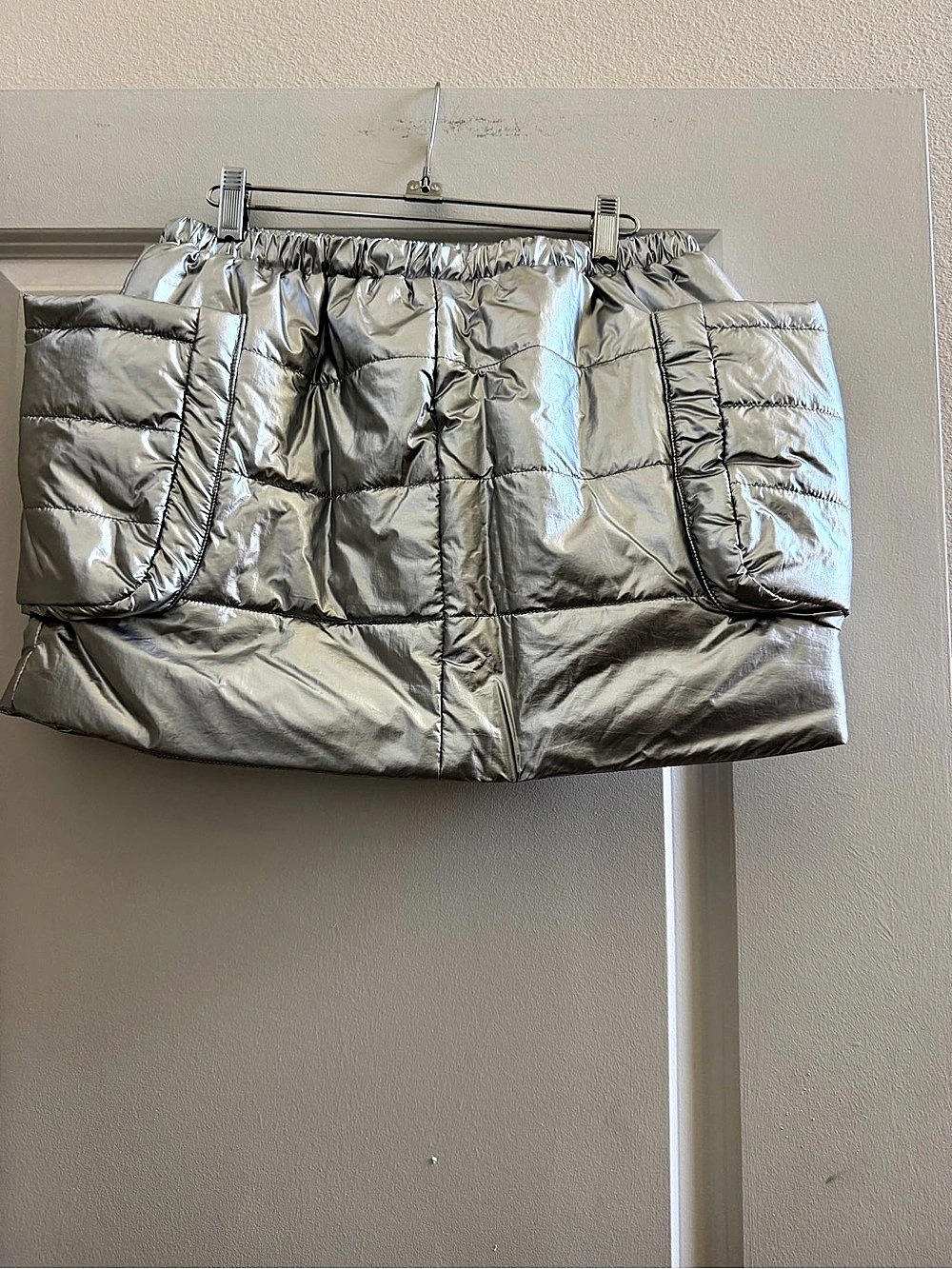 SHEIN Shiny Metallic Silver Puffer Skirt